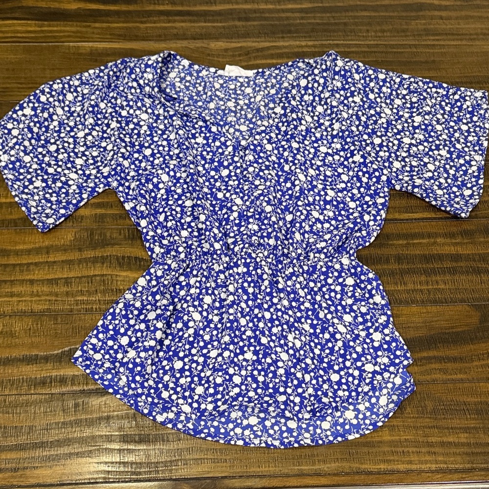 Floral Blue and White Women's Top
